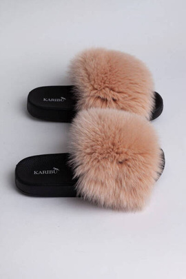 Beżowe kapki z naturalnym futrem z lisa