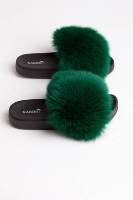 Zielone (szmaragdowe) klapki z naturalnym futrem lisa