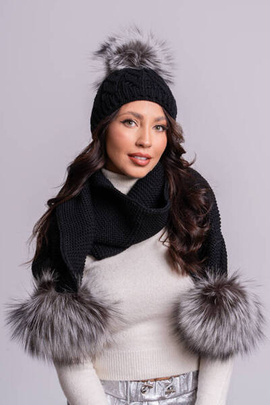 Komplet czapka i szalik z pomponami z naturalnego futra z lisa