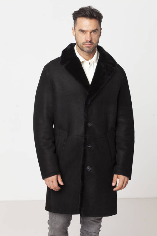 Czarny długi kożuch męski ze skór jagnięcych