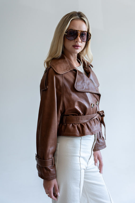 Brązowy krótki trench z naturalnej skóry 