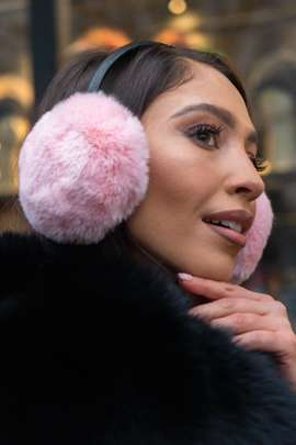 Różowe nauszniki futrzane