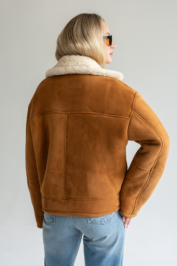 Naturalny rudy kożuch ze skór jagnięcych 