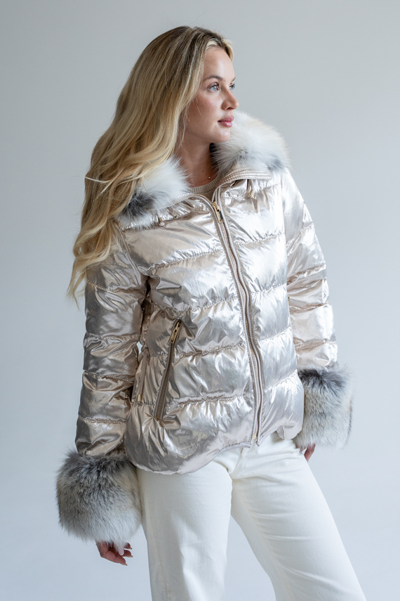 Ekskluzywna włoska kurtka puchowa marki Flo&Clo z kapturem i futrzanym wykończeniem