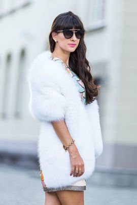 Etola z naturalnego futra lisa w kolorze białym