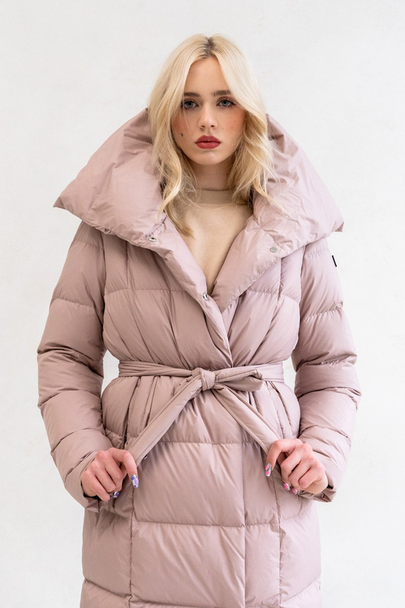 Pudrowy płaszcz puchowy Courtney 