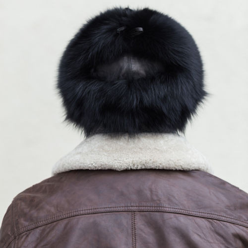 Papacha z lisa w kolorze czarnym