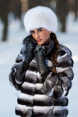 Czapka bombka z naturalnego futra lisa