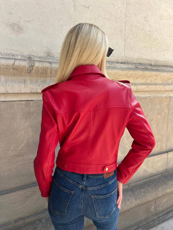 Czerwona skórzana ramoneska edycja limitowana