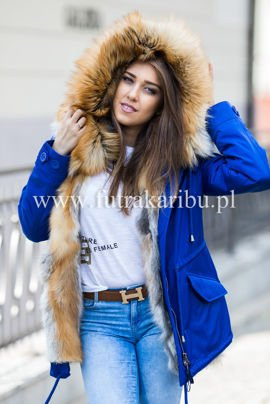 Parka damska obszyta naturalnym futrem z lisa płomienistego.