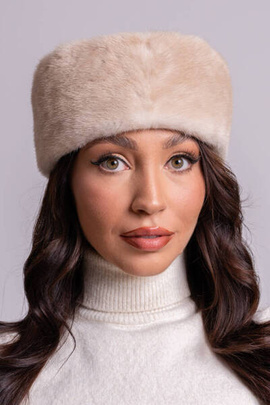 Beżowy toczek z norki