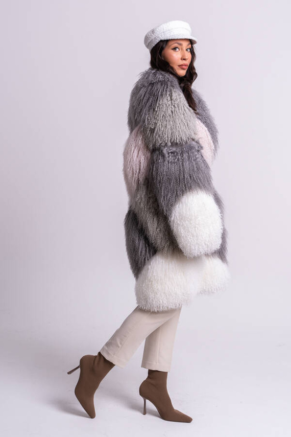 Pastelowy kożuch ze skór jagnięcych