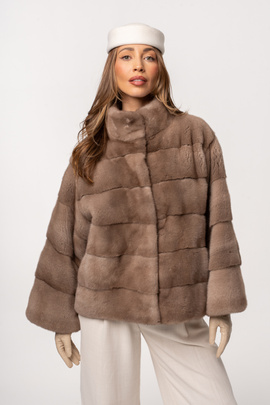 Beżowe futro z naturalnych norek pastel