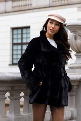 Czarne futro z grzbietów norek blackglama