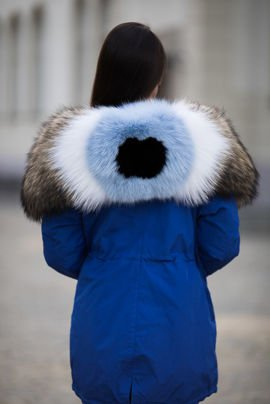 Futrzane obszycie na kaptur z naturalnego futra lisa i jenota.