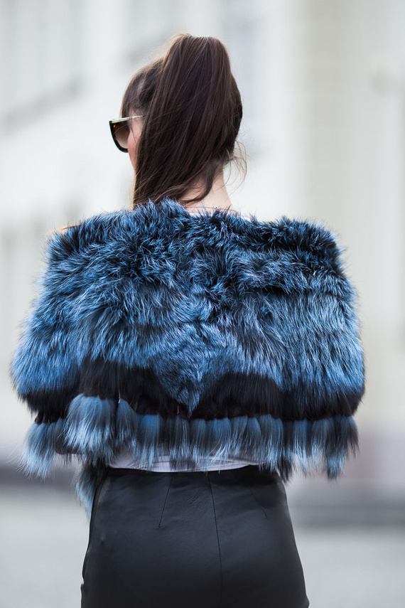 Etola z naturalnego futra lisa srebrnego - niebieski