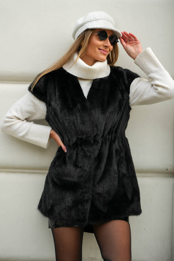 Czarna kamizelka z naturalnego futra norek