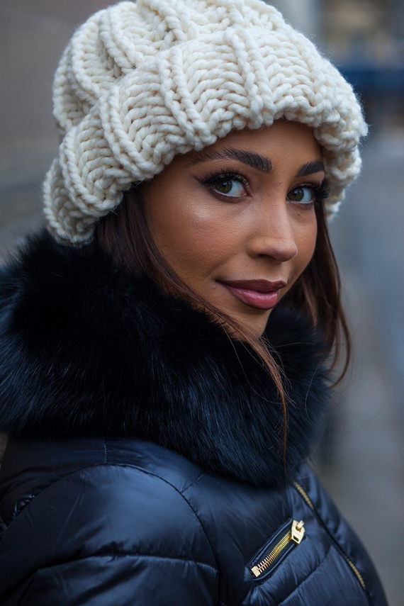 Czarny płaszczyk puchowy Anastasia