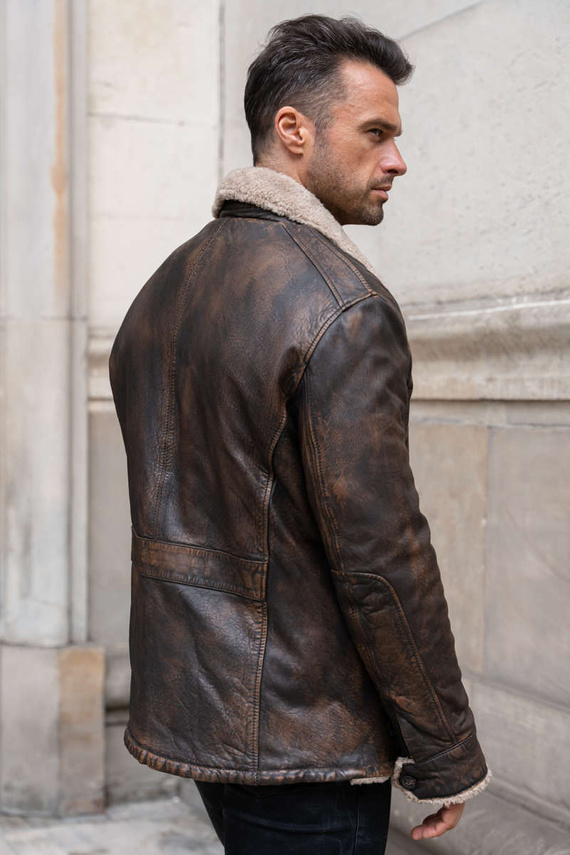 Brązowa kurtka męska ocieplana kożuchem