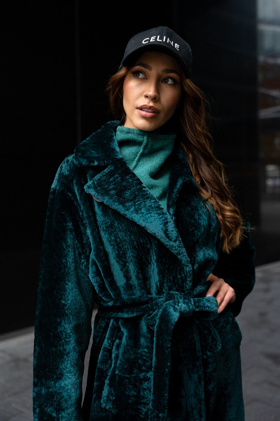 Kożuch ze skór merynosów w kolorze głębokiej zieleni