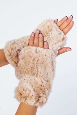 Beżowe futrzane rękawiczki bez palców