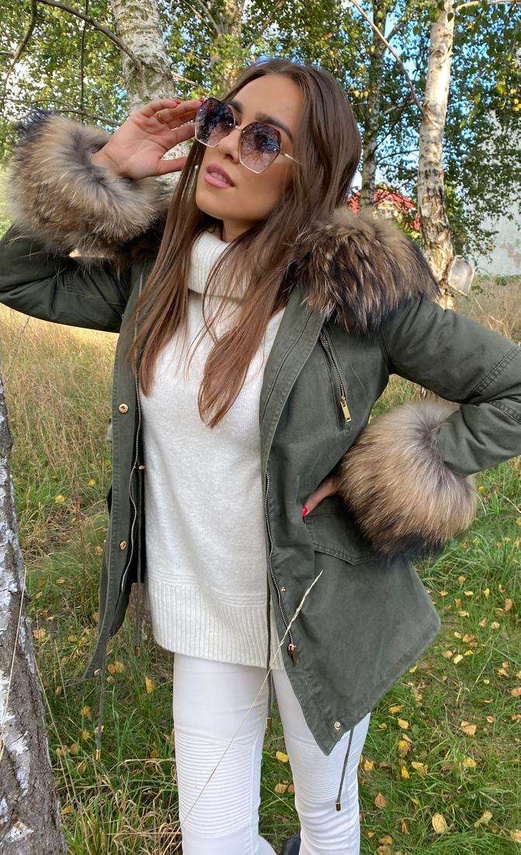 Militarna parka Nicole z obszyciem kaptura i mankietów