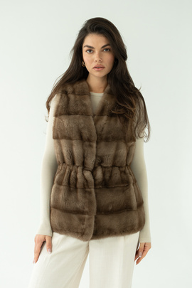Kamizelka z norek w naturalnym kolorze pastel