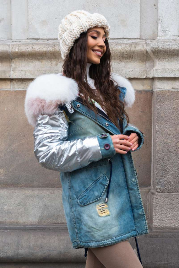 Parka damska obszyta naturalnym futrem lisa.