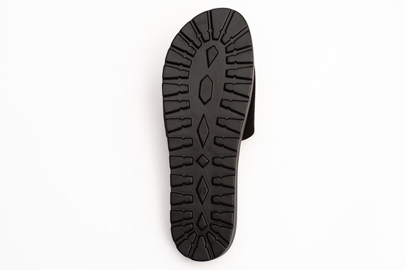 Jasno różowe klapki skórzane z naturalnym futrem z lisa