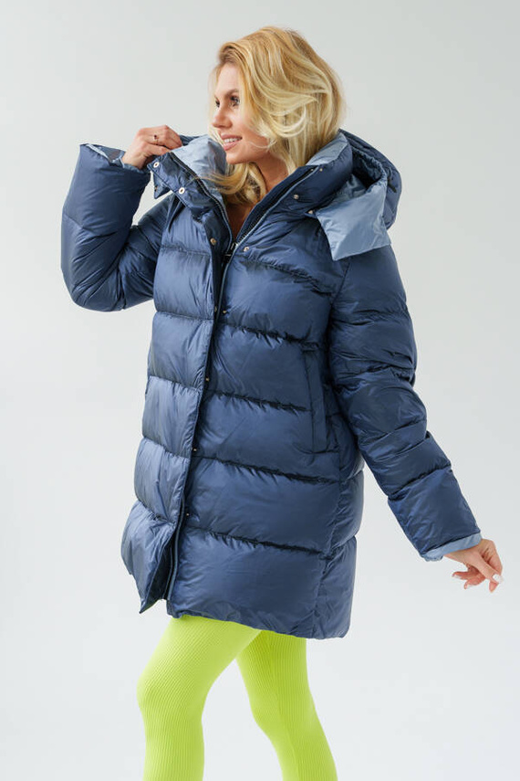 Granatowa kurtka Marcela marki Flo&Clo z futrzanym obszyciem